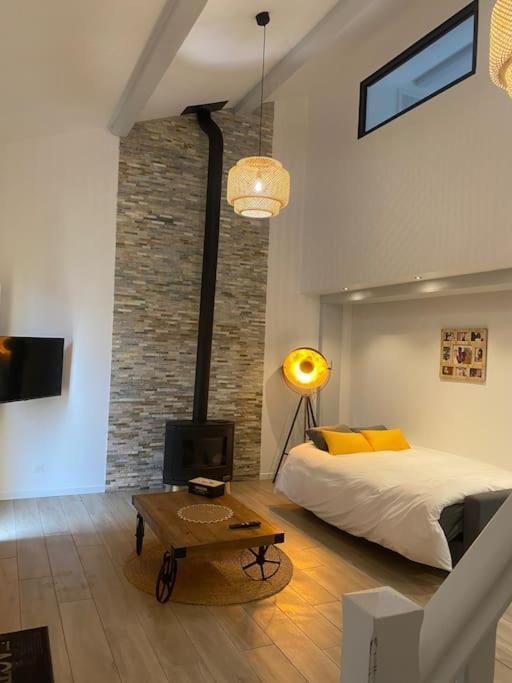 Appartement Le Lion D'Or à Bessines Extérieur photo
